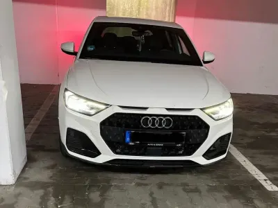 Gebraucht Audi A1 Comfort 110 PS (80 kW) 2022 Weiß SUV