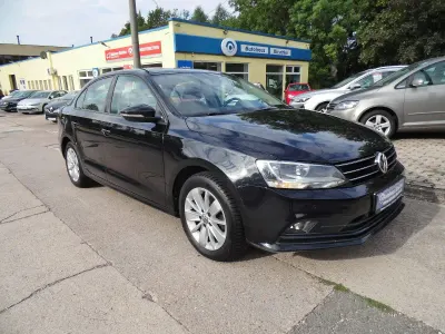 Gebraucht VW Jetta 105 PS (77 kW) 2014 Schwarz Limousine