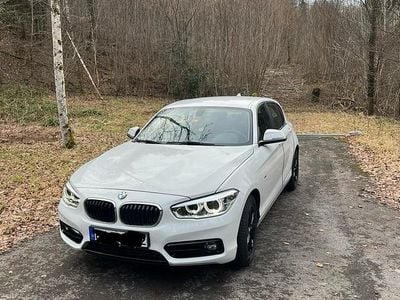 Gebraucht BMW 118 Sport Line 150 PS (110 kW) 2017 Weiß Kleinwagen