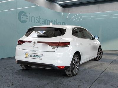 Gebraucht Renault Mégane IV Techno 160 PS (117 kW) 2023 Weiß Limousine