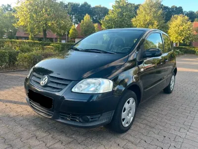 Gebraucht VW Fox 60 PS (44 kW) 2007 Schwarz Kleinwagen
