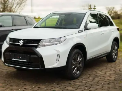 Neu Suzuki Vitara Comfort 110 PS (80 kW) 2026 Cool white pearl metallic SUV
