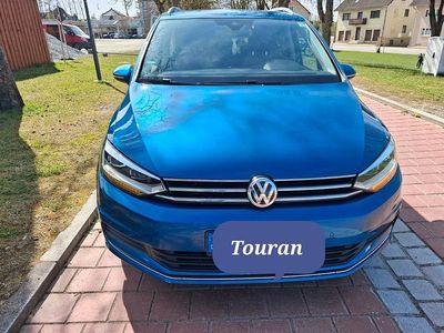 Second-hand VW Touran United 116 CP (85 kW) 2020 Albastru Monovolum