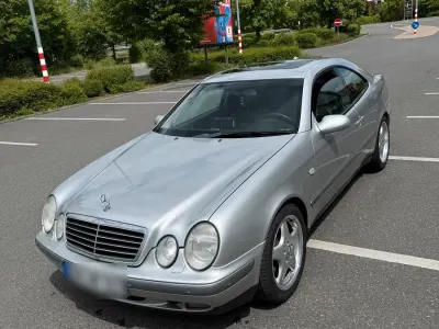 Gebraucht Mercedes CLK320 217 PS (159 kW) 1999 Grau Coupé
