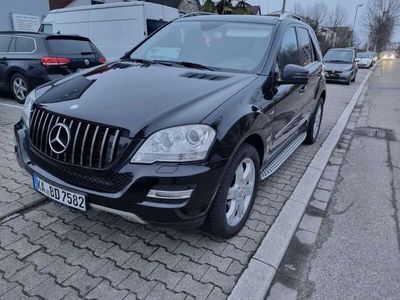 gebraucht Mercedes ML300 ML 300CDI 4Matic 7G-TRONIC DPF BlueEFFICIENCY Gra