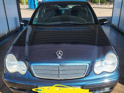 Gebraucht Mercedes C180 129 PS (94 kW) 2001 Andere farben Limousine