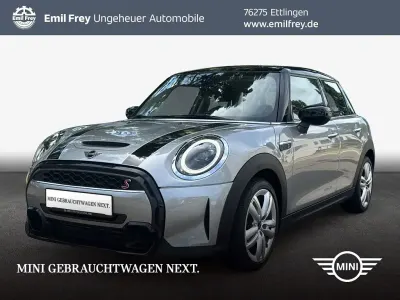 Gebraucht Mini Cooper S Classic 178 PS (130 kW) 2023 Melting silver iii metallic Kleinwagen