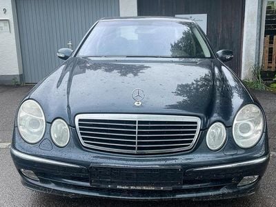 Mercedes E240