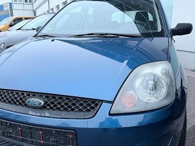 Blau Gebraucht 2007 Ford Fiesta Limousine | 999 € (Fairer Preis)