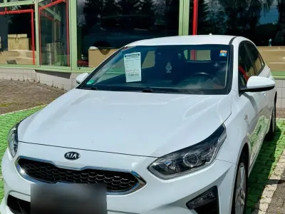 Gebraucht Kia Ceed Vision 101 PS (74 kW) 2021 Weiß Kleinwagen