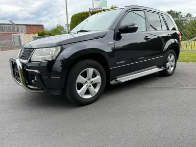 Gebraucht Suzuki Grand Vitara 129 PS (94 kW) 2012 Schwarz SUV