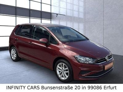 Rot Gebraucht 2018 VW Golf Sportsvan Comfortline Van / Kleinbus | 11.500 € (Fairer Preis)