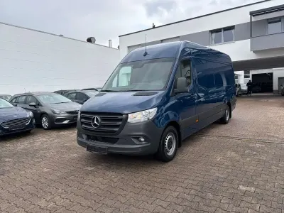 Używany Mercedes Sprinter 150 KM (110 kW) 2020 Niebieski Van