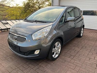 Gebraucht Kia Venga Spirit 125 PS (91 kW) 2010 Grau Kleinwagen