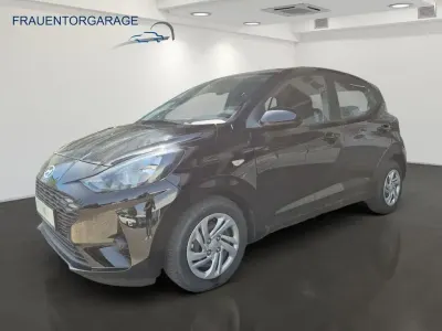 Neu Hyundai i10 Select 63 PS (46 kW) 2025 Phantom black Kleinwagen