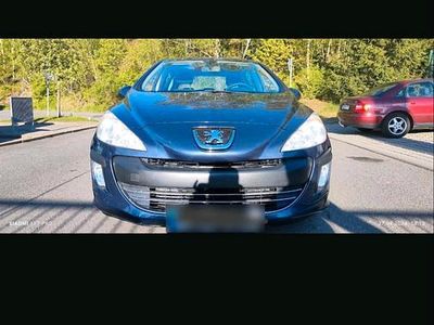 Gebraucht Peugeot 308 120 PS (88 kW) 2008 Andere farben Limousine