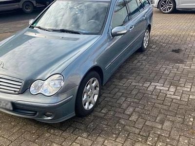 Usata Mercedes 200 126 CV (92 kW) 2007 Grigio Station wagon