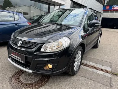 Gebraucht Suzuki SX4 Club 135 PS (99 kW) 2012 Grau SUV