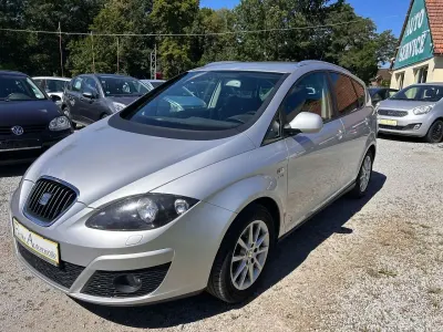 Gebraucht Seat Altea XL 125 PS (91 kW) 2012 Silber Van / Kleinbus