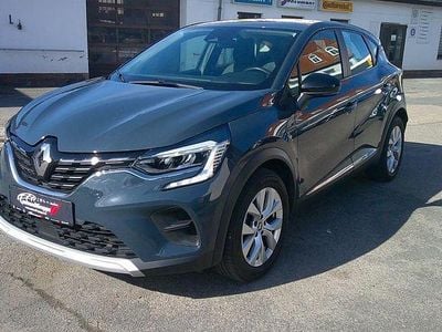 Gebraucht Renault Captur Experience 131 PS (96 kW) 2020 Blau SUV