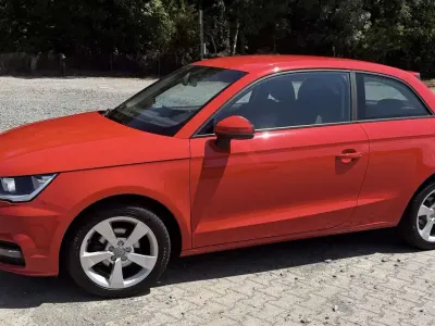 Gebraucht Audi A1 Sport 95 PS (69 kW) 2017 Rot Kleinwagen