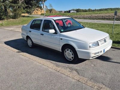 Second-hand VW Vento 75 CP (55 kW) 1996 Alb Berlinǎ