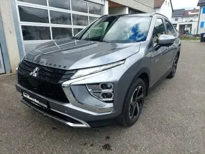 Gebraucht Mitsubishi Eclipse Cross Plus 188 PS (138 kW) 2021 Grau SUV