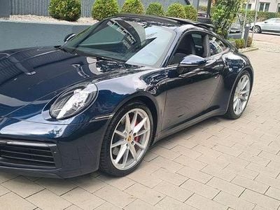 Porsche 911 Carrera