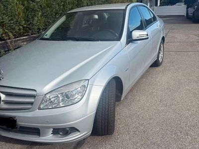 Usata Mercedes C180 156 CV (114 kW) 2010 Argento Berlina