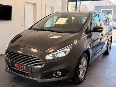 Gebraucht Ford S-MAX Ambiente 190 PS (139 kW) 2018 Grau Van / Kleinbus
