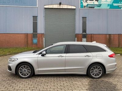 Gebraucht Ford Mondeo Titanium 150 PS (110 kW) 2021 Polarsilber metallic (metallic) Kombi