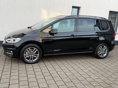 Neu VW Touran S 150 PS (110 kW) 2026 Schwarz Van / Kleinbus