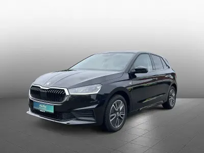 Gebraucht Skoda Fabia Tour 110 PS (80 kW) 2023 Blackmagic perleffekt Kleinwagen