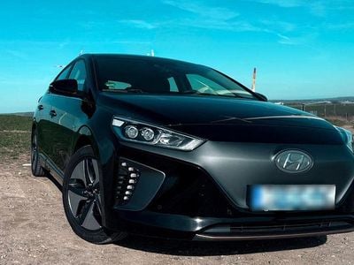 Second-hand Hyundai Ioniq Premium 88 kW (120 CP) 2019 Negru Hatchback