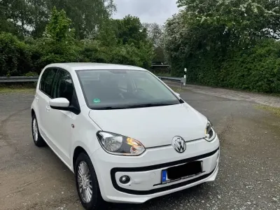 Second-hand VW up! 75 CP (55 kW) 2014 Alb Hatchback