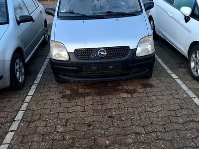 Silber Gebraucht 2003 Opel Agila Kleinwagen | 250 €
