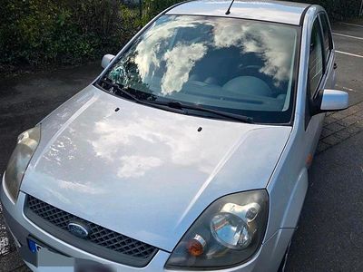 Gebraucht Ford Fiesta 2006 Silber Kleinwagen