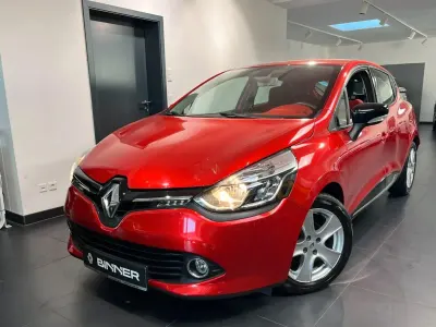 Gebraucht Renault Clio IV Luxe 90 PS (66 kW) 2013 Rot Kleinwagen