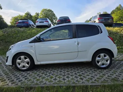 Gebraucht Renault Twingo Rip Curl 75 PS (55 kW) 2011 Weiß Kleinwagen
