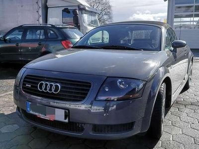 Grau Gebraucht 2000 Audi TT Roadster Cabrio | 9.899 € (Teuer)