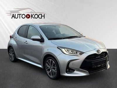 Usata Toyota Yaris Hybrid Style 131 CV (96 kW) 2024 Argento Berlina