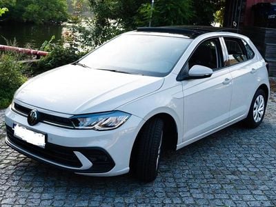 Grau Gebraucht 2024 VW Polo Life Kleinwagen | 17.500 € (Guter Preis)