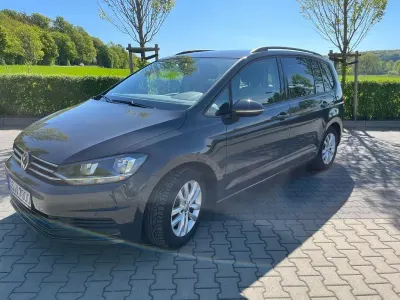 Gebraucht VW Touran Comfortline 150 PS (110 kW) 2016 Grau Van / Kleinbus