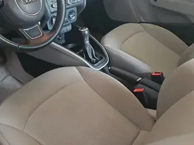 Gebraucht Audi A1 Ambition 105 PS (77 kW) 2010 Blau Kleinwagen