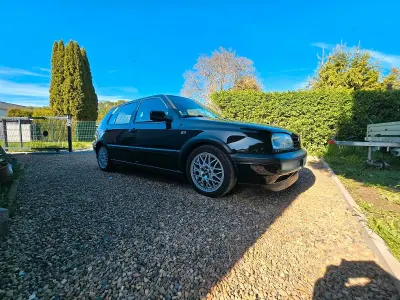 Gebraucht VW Golf III Conceptline 115 PS (84 kW) 1997 Schwarz Kleinwagen