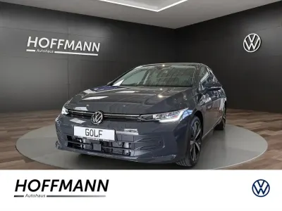 Gebraucht VW Golf VIII Life 150 PS (110 kW) 2025 Grau Limousine