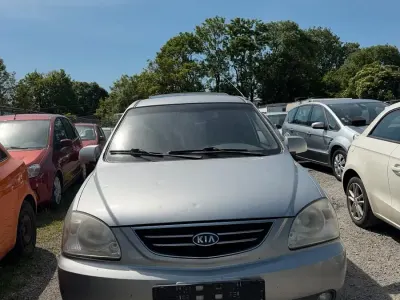 Gebraucht Kia Carens 113 PS (83 kW) 2006 Van / Kleinbus