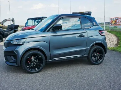 Nuova Ligier JS50 2026 Grigio Utilitaria