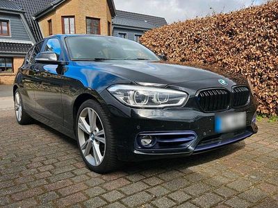 Gebraucht BMW 120 Sport Line 190 PS (139 kW) 2016 Schwarz Kleinwagen