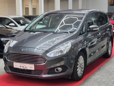 Gebraucht Ford S-MAX Business Edition 150 PS (110 kW) 2017 Grau Van / Kleinbus